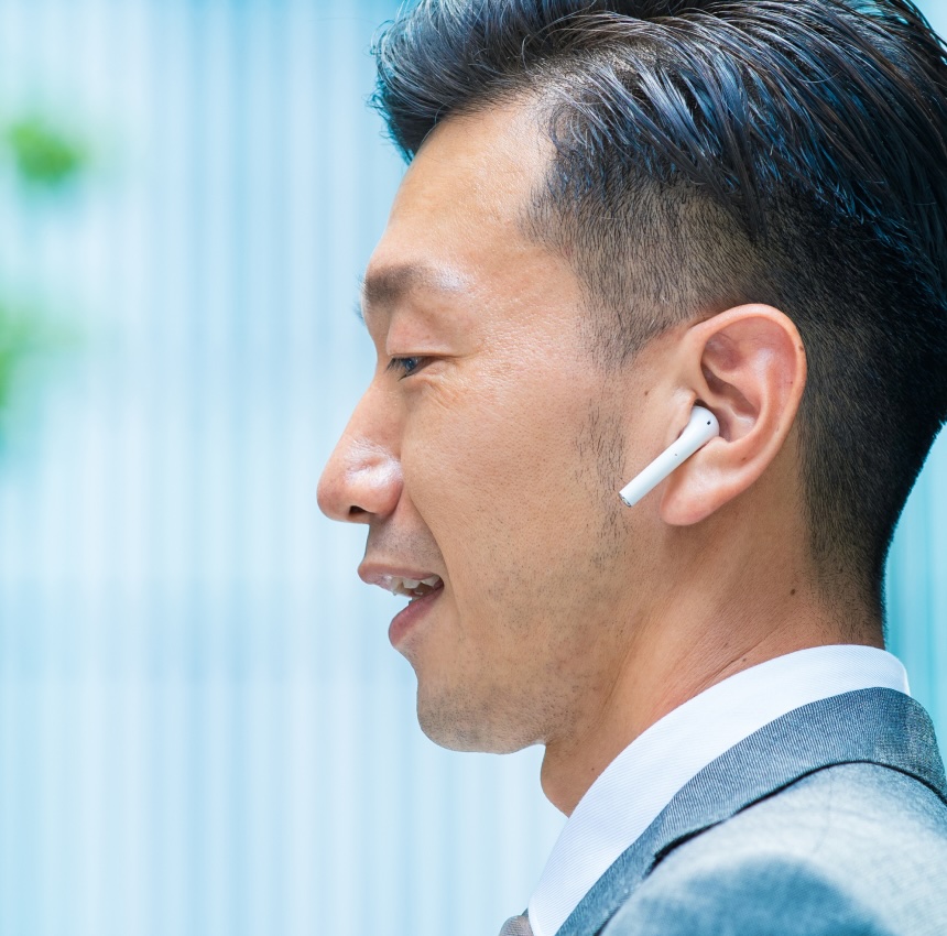 cyberpunk-man-helmet
